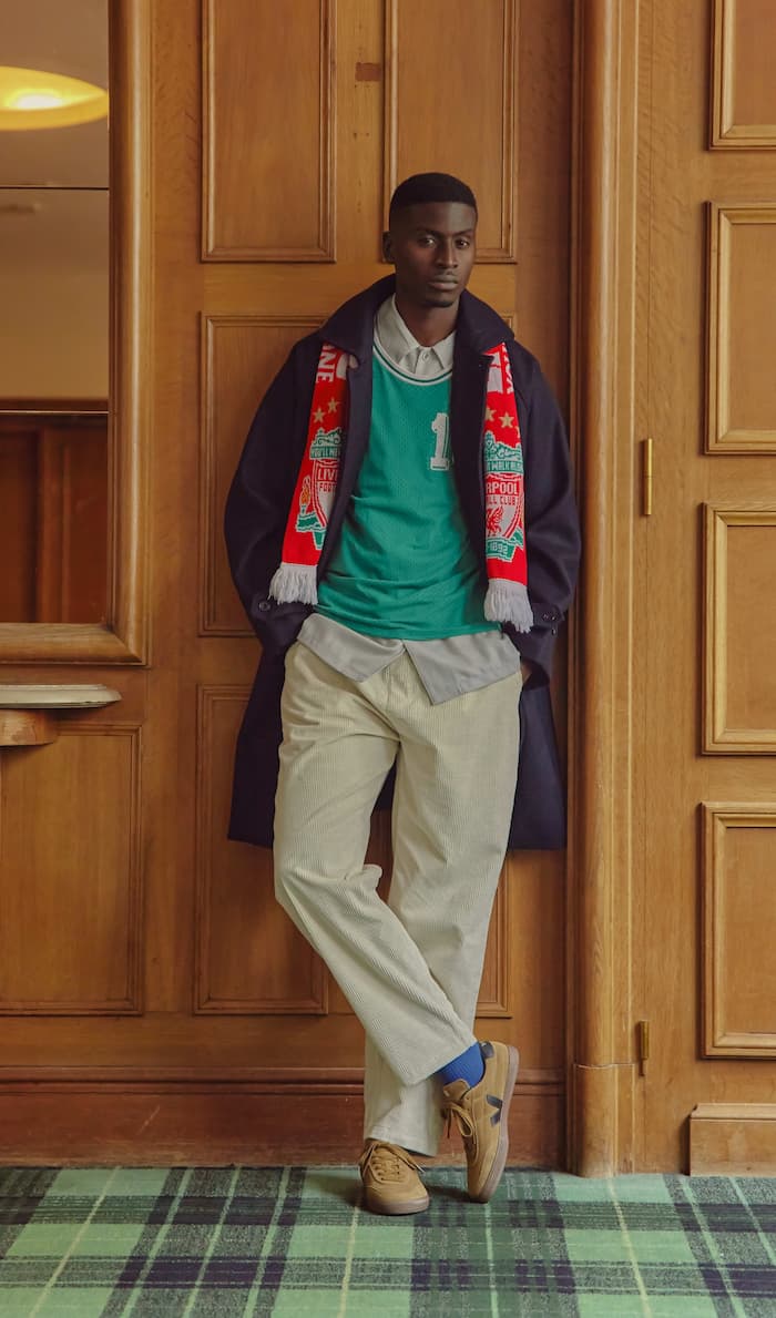 Man wearing Veja sneakers